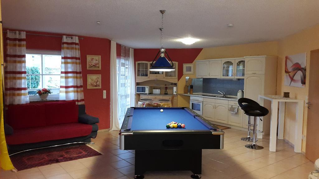 Ferienwohnung Zinn Rockeskyll Екстериор снимка