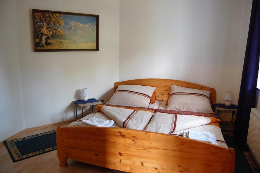 Ferienwohnung Zinn Rockeskyll Екстериор снимка